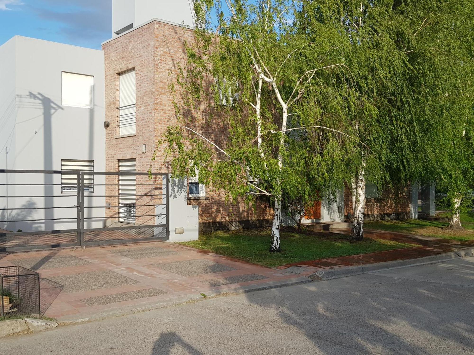 Departamentos Alsina 1 Apartment Viedma Luaran gambar